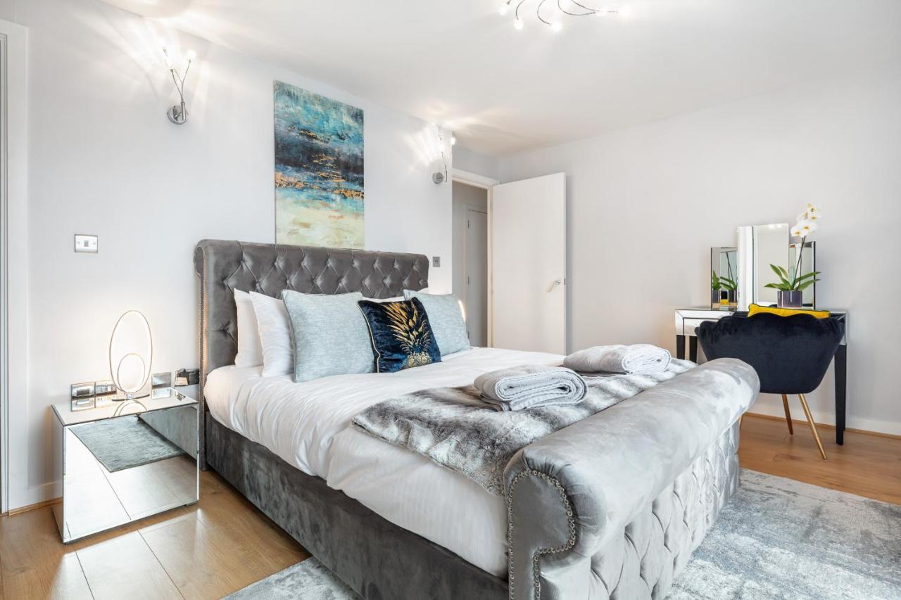 Stunning Apartment With Underground Parking! London Kültér fotó