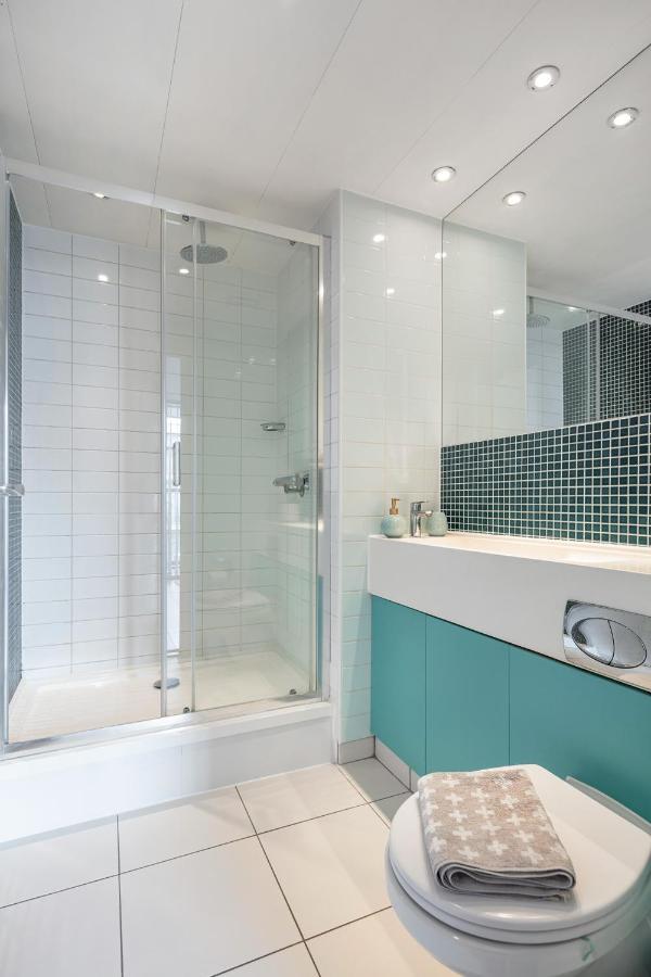 Stunning Apartment With Underground Parking! London Kültér fotó